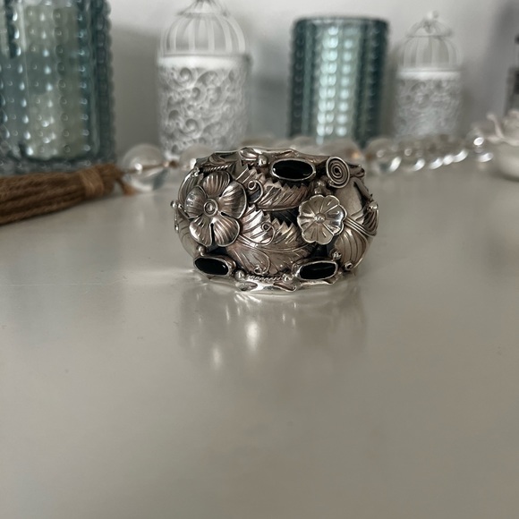 Vintage Silver Cuff Taxco Southwest Style - Picture 5 of 9